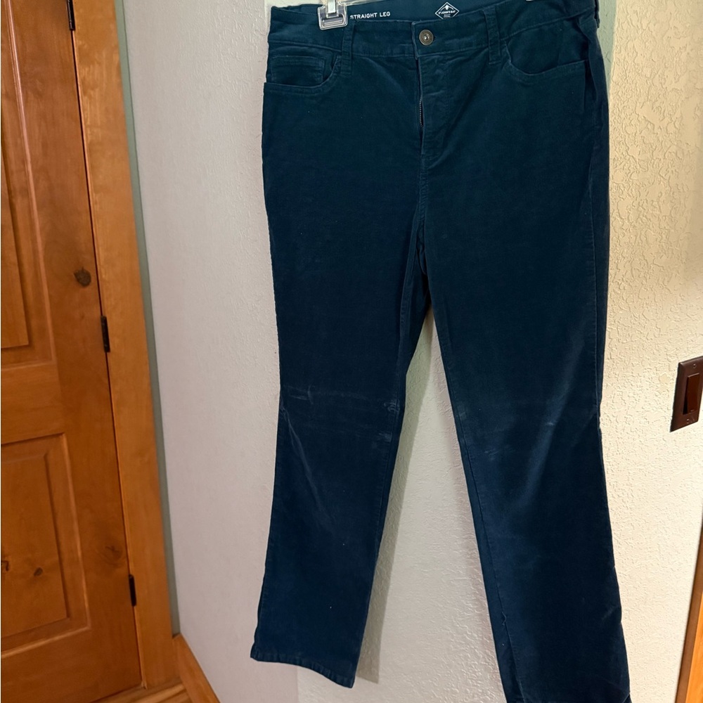 St. John's Bay Women's Deep Blue Straight Leg Jeans